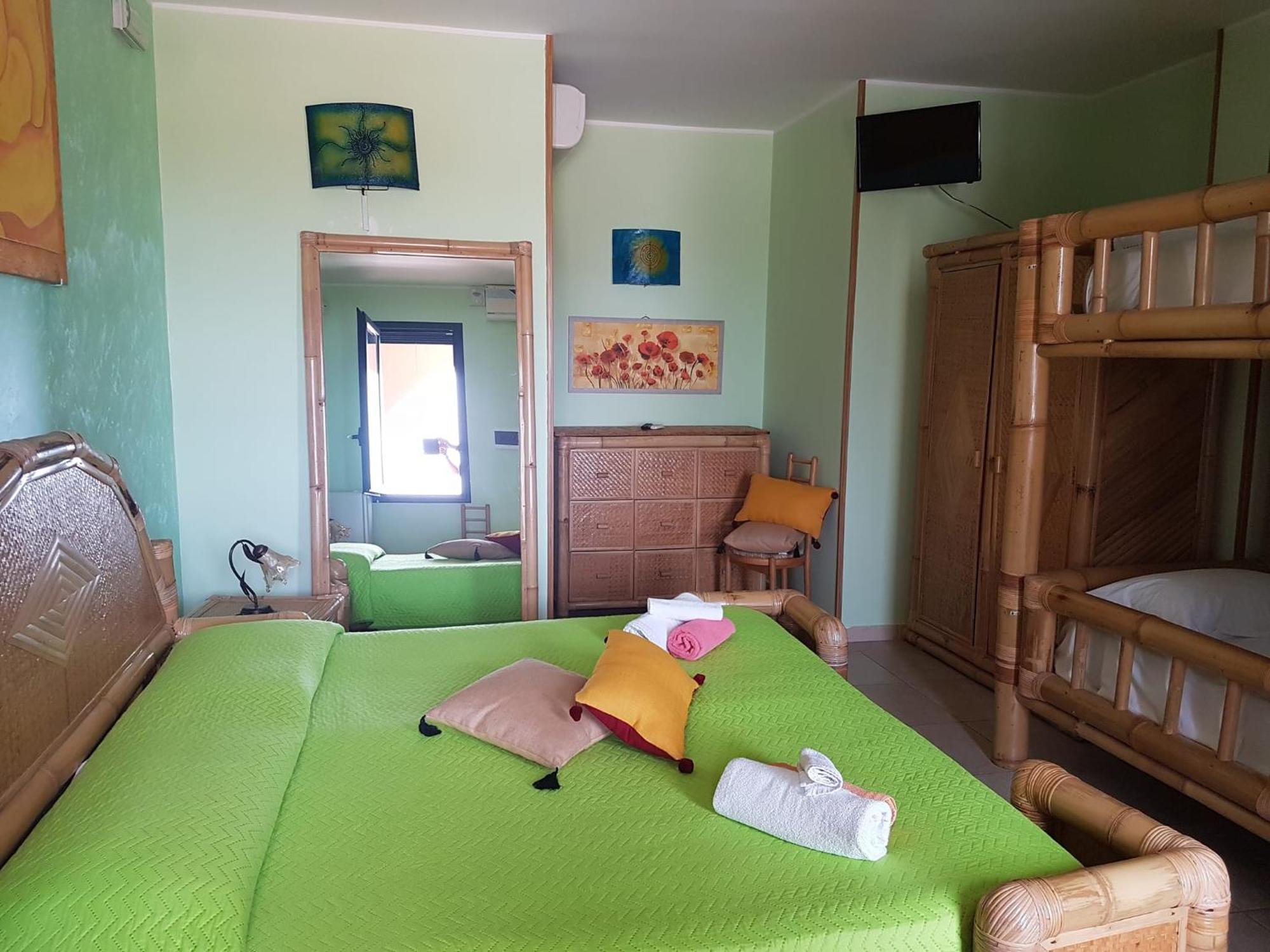 B&B Fa.Ro.Mi Torre Lapillo Esterno foto